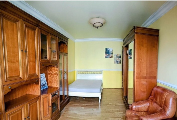 Сдам 1о ком на Глушко 4й этаж газ - фото 1