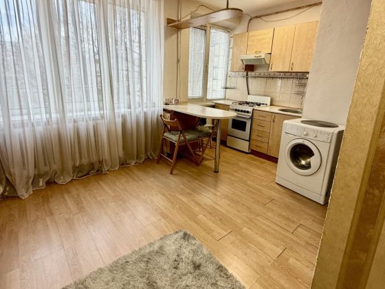 Квартира- студія, біля Комфорт таун, Дарницька пл., Харківське шосе Киев