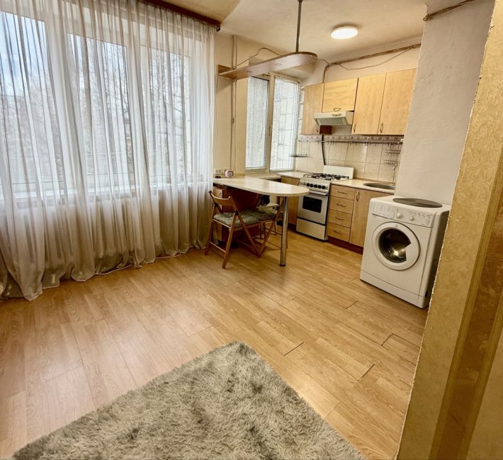 Квартира- студія, біля Комфорт таун, Дарницька пл., Харківське шосе - фото 1