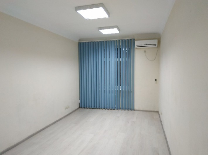 Аренда 3 комнатной квартиры под офис 60 м2 в центре - фото 1