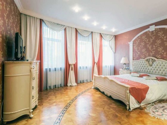 Без %, ГЕНЕРАТОР Оренда 3к квартири в Центрі, 130м2, Лесі Українки 23а Печерська