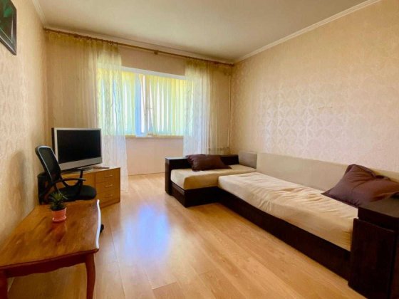 Закревського 31, оренда затишної 1-к квартири, Троєщина, є газ! Киев