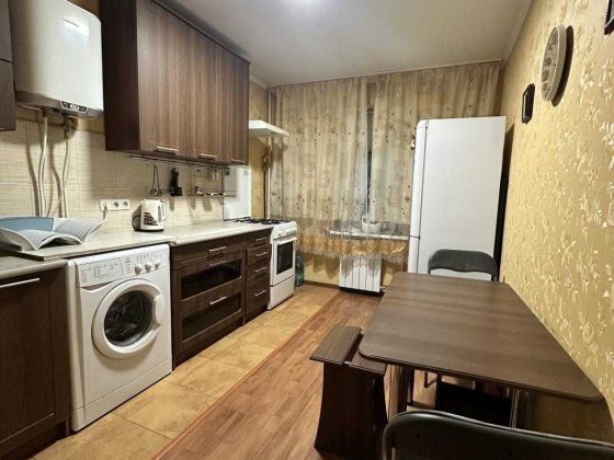 Милославська 21а, оренда 1-к квартири, Троєщина, є газ, 5 поверх! Киев