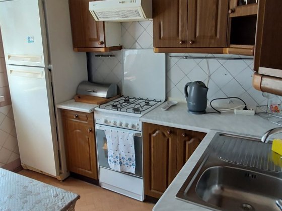 Оренда 2-кім.квартири,є газ табойлер.Троєщина.вул Бальзака 88.