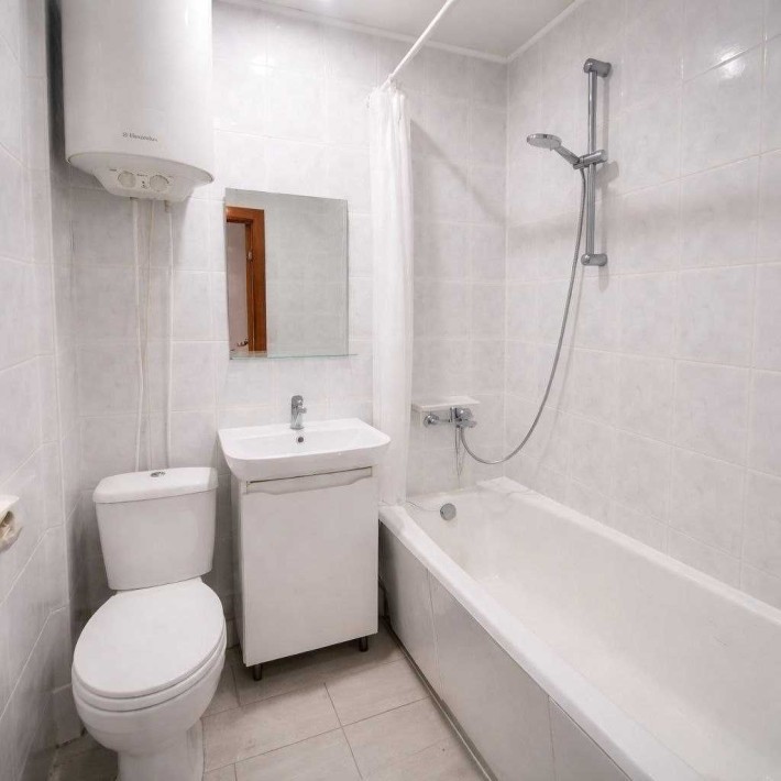 Оренда квартира просп. Павла Тичини, 6  мост патона - фото 1