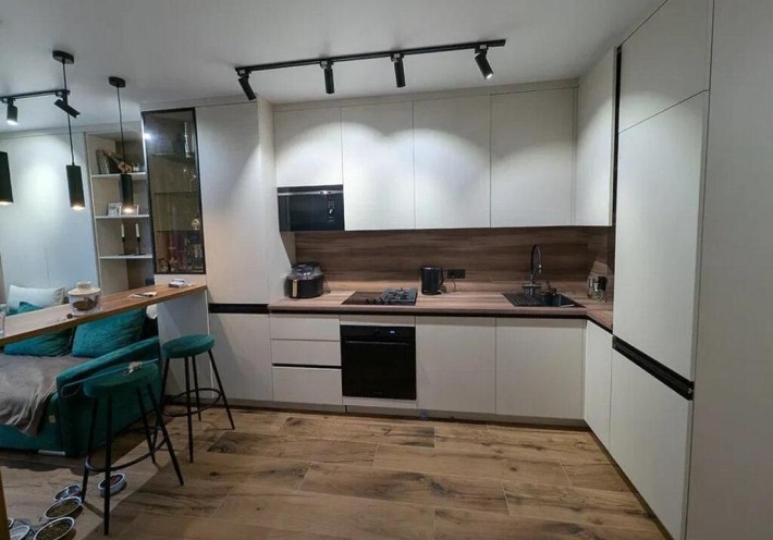 Здається в оренду євродвушка, ЖК Лісова казка, вул. Радистів, 40 - фото 1