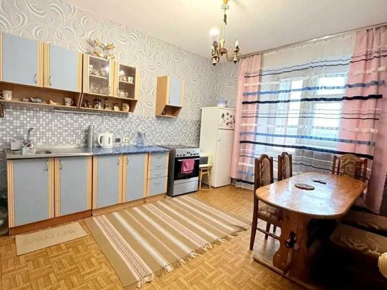 Здам трикімнатну квартиру Київ