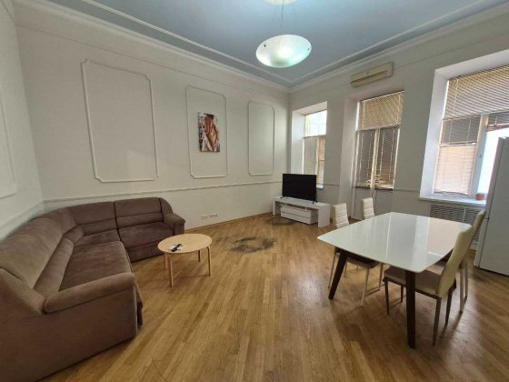 5к Центр Шота Руставелі біля м.Палац Спорту Без коміссіі Власник