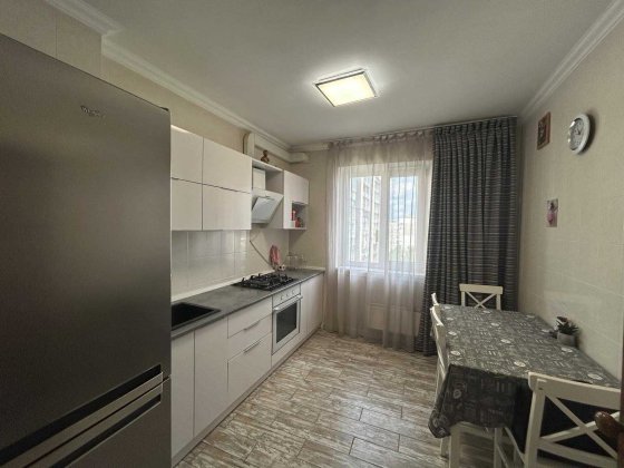 Сдам 2-ух комнатную квартиру на Троещине, ул. Закревского,45-А. Киев