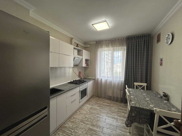 Сдам 2-ух комнатную квартиру на Троещине, ул. Закревского,45-А. - фото 1