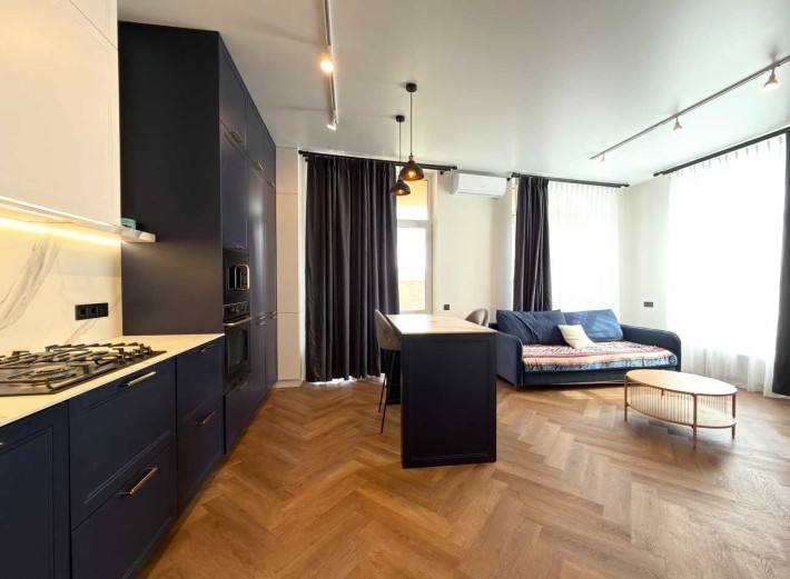 Оренда 2к дизайнерської квартири в ЖК Італійський квартал,1-й поверх,2 лоджії - фото 1