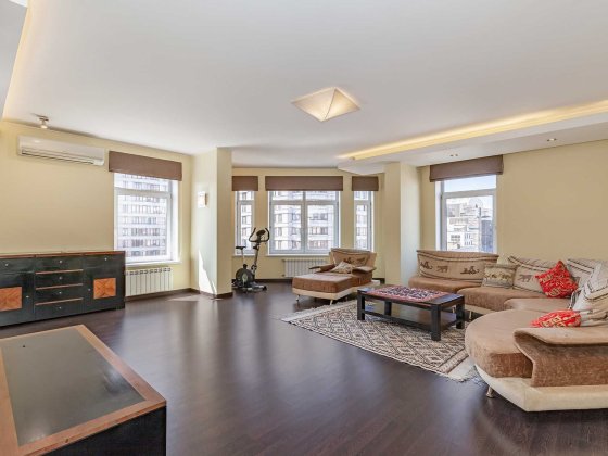 Паньковская ул. 27/78, аренда 3-комн. Без комиссии! Київ