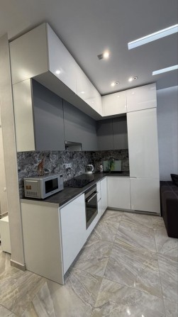 Печерск, Коновальца 34а Аристократ - фото 1