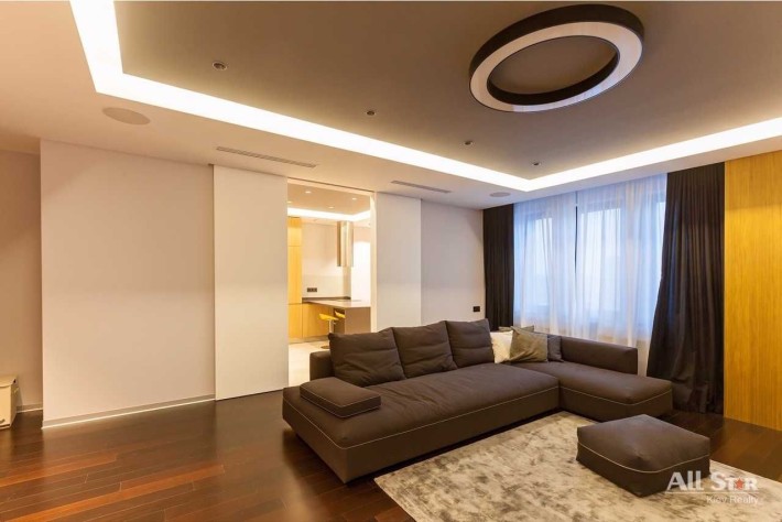 Аренда 3к квартиры в Киеве, Гончара Олеся ул., 35 - фото 1