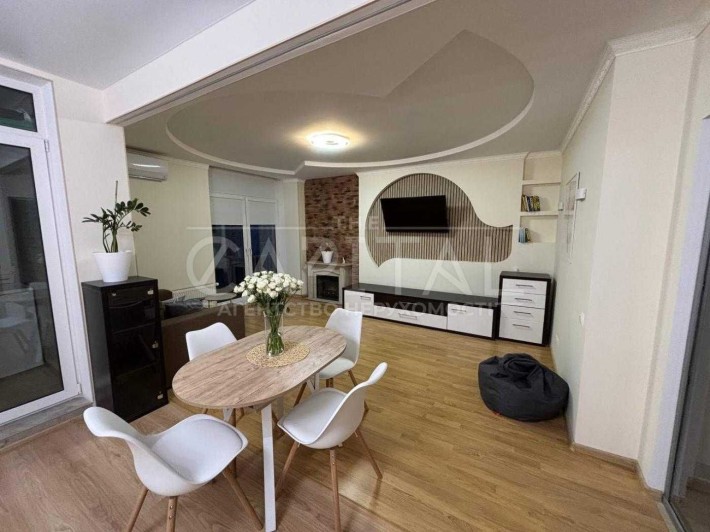 Оренда / 3-х кімнатна / Квартира 85 м² / Комфорт Таун / Дніпровський район / 3-й поверх / Інвертор - фото 1