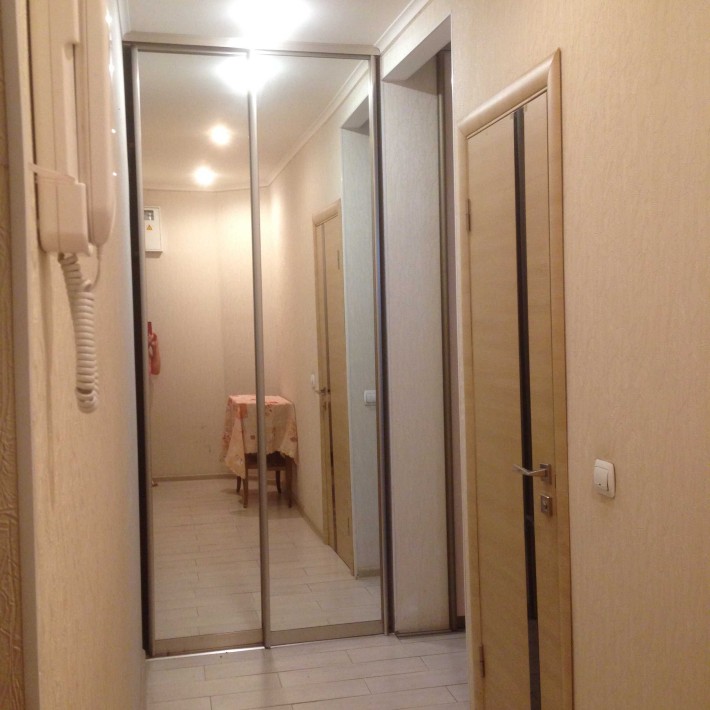 Квартиру свою 1 кімнатну здам , метро Дарница - фото 1