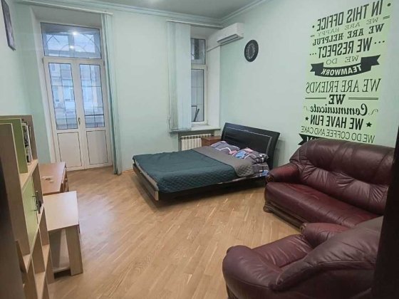 Здається 2-кімнатна квартира,вул.Еспланадна,2 Київ