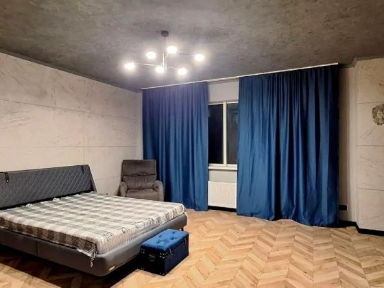 Однокімнатна,  вул. Окіпної 10-Б, метро Лівобережна 5 хв пішки Київ