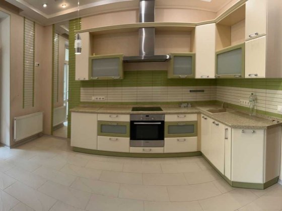 3-х кімнатна В. Тютюнника 5 В, ЦЕНТР. м. Олімпійська Киев