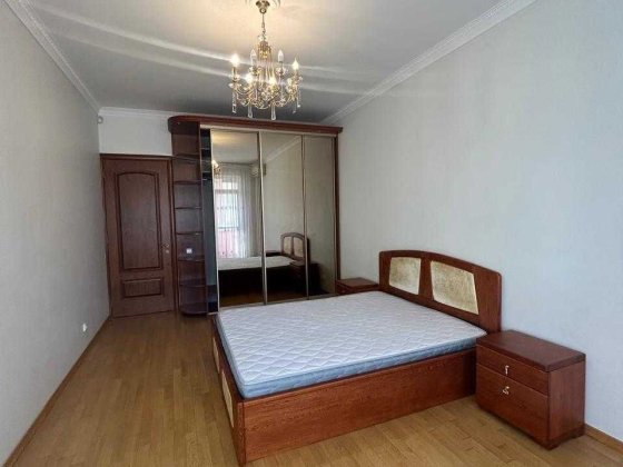 Оренда 2-кім. Печерськ  Є.Коновальця ,36б  метро Печерська