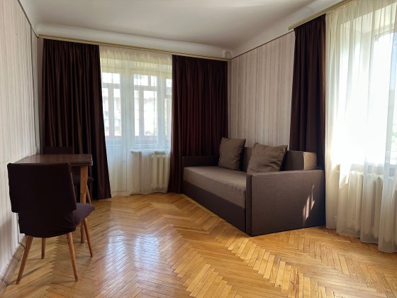 Затишна 1к. квартира 34 м2, Харківське шосе 3, Дарницька площа. Метро Київ