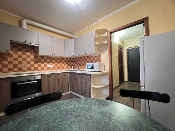 Бажана 28, оренда квартири. Вільна вже.