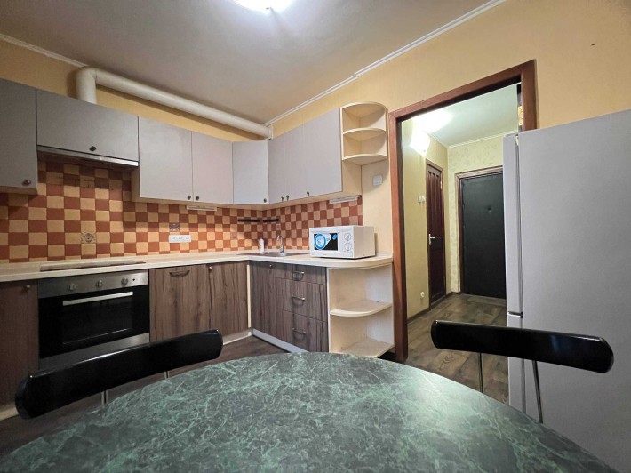 Бажана 28, оренда квартири. Вільна вже. - фото 1