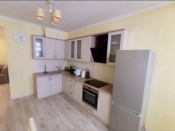 Оренда 2к квартири Драгоманова 2А Позняки