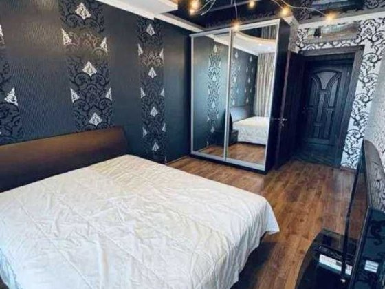 2к квартира метро Славутич 10хв пішки