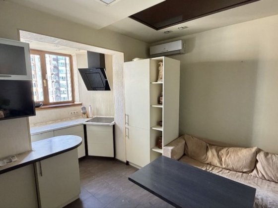 Оренда 2к квартири Урлівська 20, Позняки