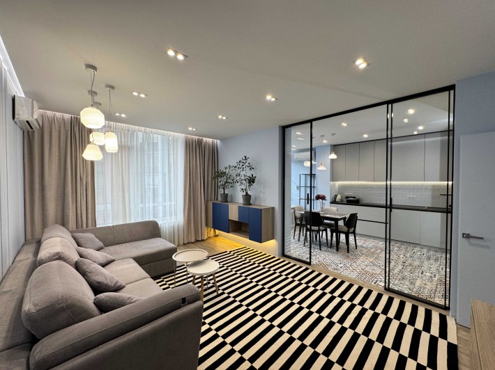 Без комісії! Гармонійна та простора 2к 83м2 з інвертором 6 кВт в мальовничому ЖК Республіка - фото 1