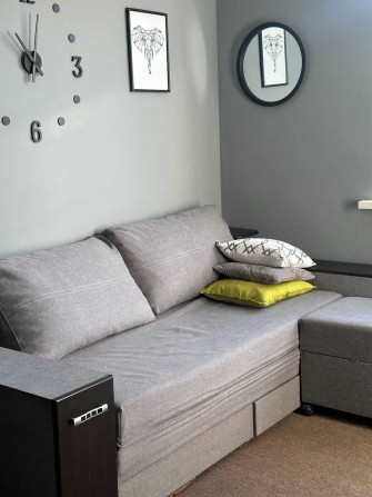 Оренда стільної 1-к кв. з паркомісцем недалеко від ст.метро Славутич - фото 1