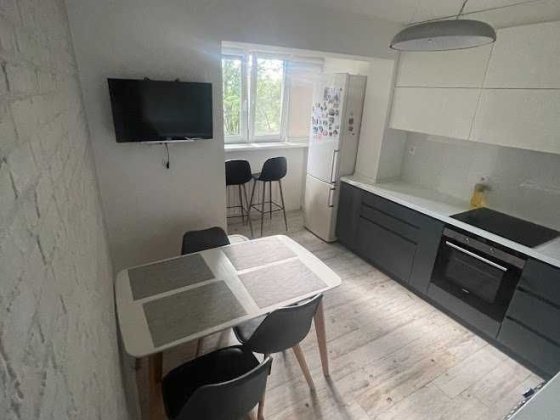 3 кімн кв з сучасним ремонтом, Виноградар. Перша сдача. Власник. Київ