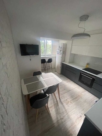 3 кімн кв з сучасним ремонтом, Виноградар. Перша сдача. Власник. - фото 1