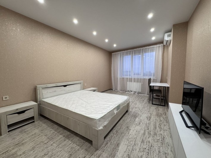 Харківське шосе 190. ЖК  Харківський .метро Вирлиця та Бориспільська - фото 1