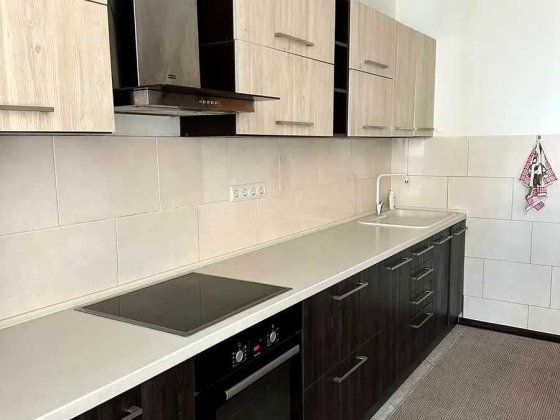 Аренда  однокімнатної кв. Вул.Драгоманова Киев