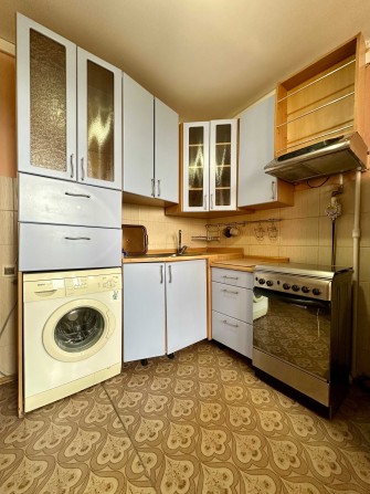 Романа Мстиславича 16, 1к, ГАЗ, низький поверх, парк Перемога, м Дарниця 10хв - фото 1