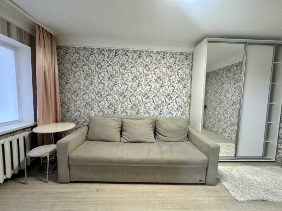 ГАЗ, низький поверх, сучасна 1к, м Дарниця 7хв,Чорних Запорожців 17,