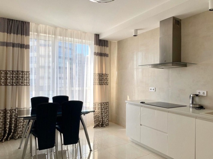 Оренда ЖК «Зарічний», вул. Зарічна, 1 - фото 1