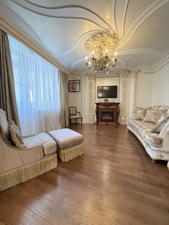 Комфортна квартира для тебе. Дніпровська Набережна 19 В - фото 1