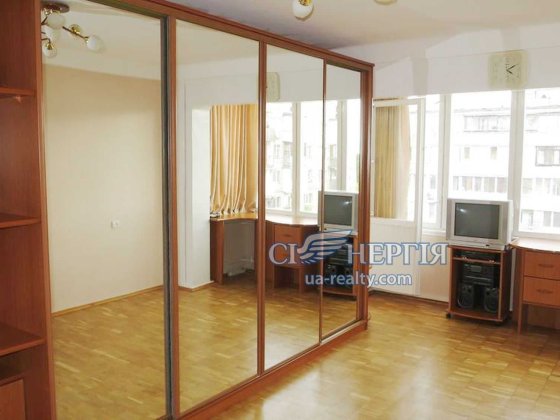 2-кім бульвар І. Шамо ( Давидова ), 19 Русанівка метро Лівобережна