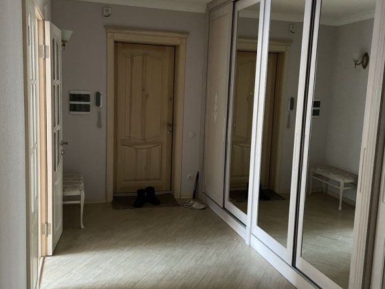 Харківське Шосе 17-А . Оренда 1 к квартири