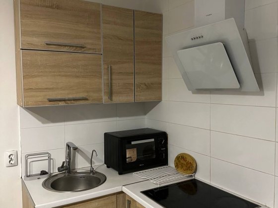 Сдам хорошую, тёплую 1к квартиру, ул Сапёрно-Слободская 24 Киев