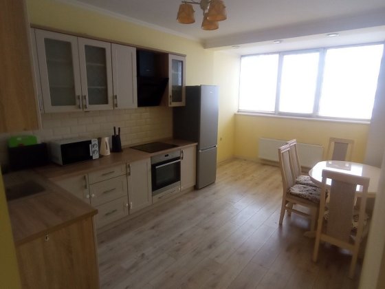 Двокімнатна квартира Драгоманова 2а Киев