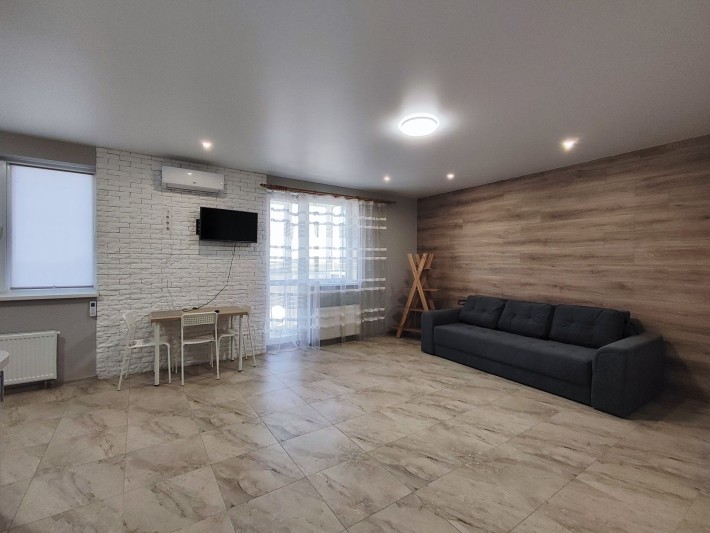 Відмінна 1-кімнатна квартира ЖК Сирецькі Сади, вул. Виговського 10к.
в - фото 1