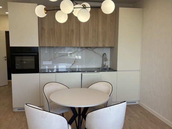 Перша оренда!однокімнатна квартира в закритому ЖК м.Деміівська Киев