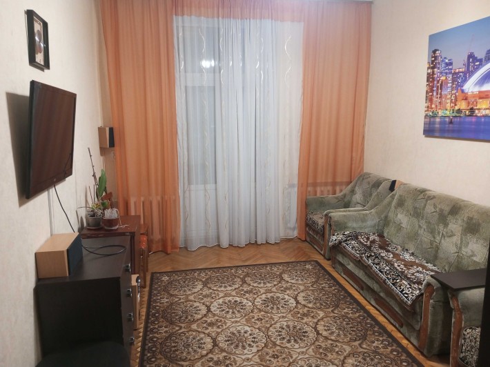 Сдаю 2-к квартиру в центре Киева возле метро Вокзальная - ул. Липковского 8 - фото 1