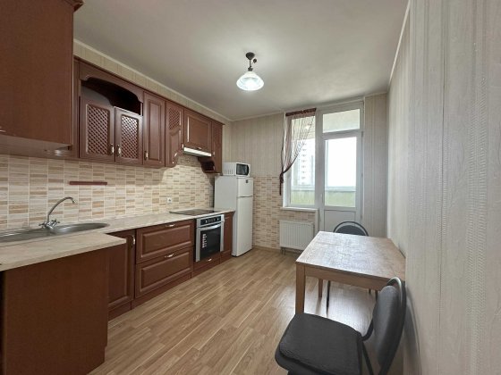 терміново здам 1-кімнатну Урлівська 23в, Осокорки, Позняки Київ