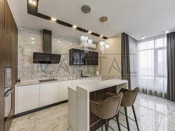 Аренда двоуровневой квартиры с терасой, ул. Болсуновская, ЖК PecherSKY Киев