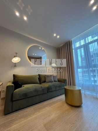 Аренда 2к квартиры 55м2, ЖК Новопечерские Липки, ул. Андрея Верхогляда, 15Б - фото 1